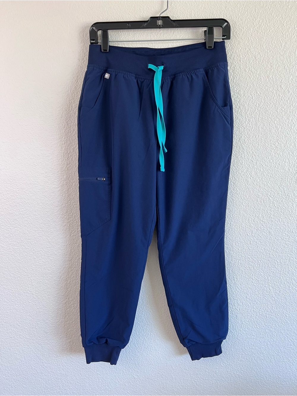 Figs Women's High Waisted Zamora FreeX Lined Jogger Scrub Pant Navy
